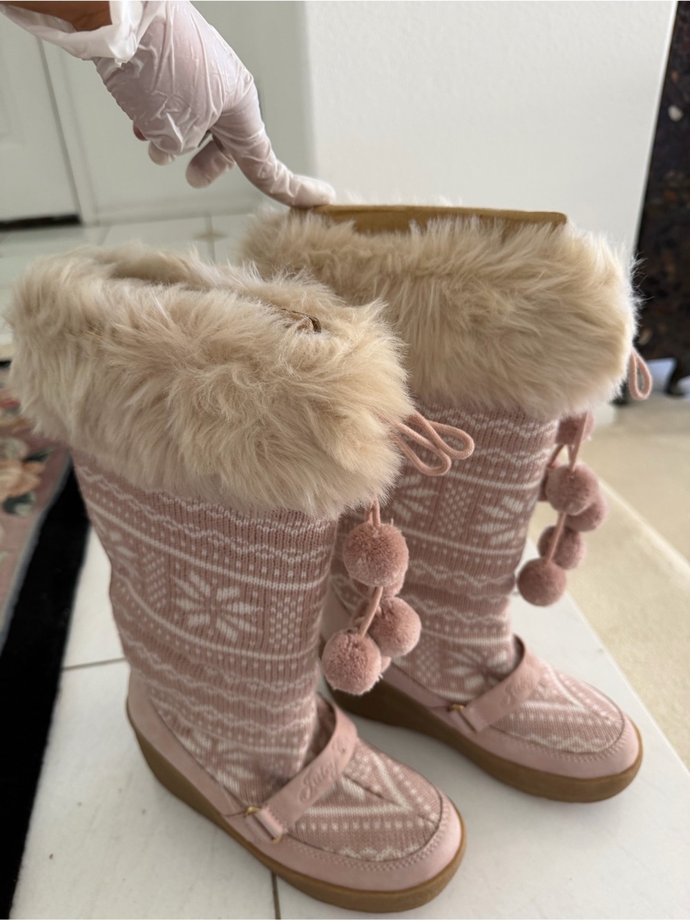 Juicy Couture Blush Pink Knit Faux-Fur Pom Pom Winter Boots